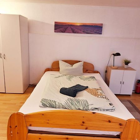 Basement Room Mönchengladbach Dış mekan fotoğraf